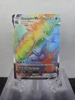Pokemon Evolving Skies Gyrados VMAX Rainbow Rare Card 207/203 NM - Image 1