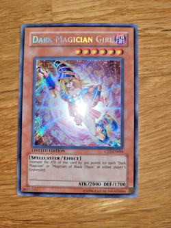 Yugioh Dark Magician Girl CT2-EN004 Collector Tin Secret Rare English - Image 1