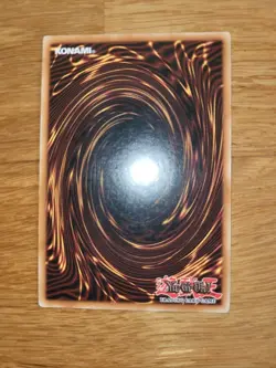 Yugioh Dark Magician Girl CT2-EN004 Collector Tin Secret Rare English - Image 2