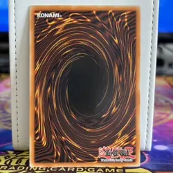 LIMITED EDITION DARK MAGICIAN LC01-EN005 YUGIOH CARD - Image 2