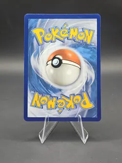 Pokemon Center Lady (Full Art) 185/185 Swsh04: Vivid Voltage Holo - Image 2