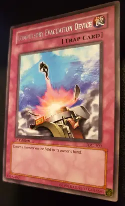 Yu-Gi-Oh! Compulsory Evacuation Device IOC-103 Invasion of Chaos 1st Edition NM - Image 3