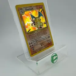 Pokemon TCG Base Set Charizard #4 Holo ENG Damaged - Image 3
