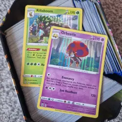 Pokemon TCG Eevee Metal Tin With 100+ Cards from Region 8 Galar - Image 3