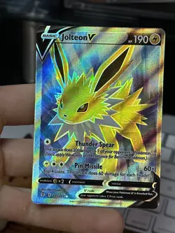 Jolteon V 177/203 Evolving Skies 2021 Full Art Holo Rare Pokemon Card - Image 3
