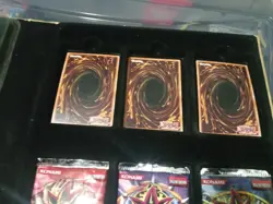 Yugioh Master Collection Volume 1 binder holo cards - packs empty- - Image 5