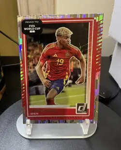 2025-26 Donruss FIFA World Cup Lamine Yamal Silver Parallel Spain #10 - Image 1
