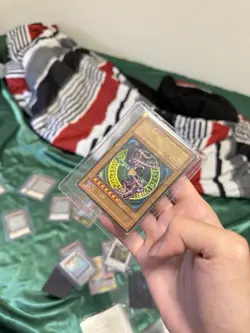 Dark Magician SDY-006 Starter Deck: Yugi 1st Edition Ultra Rare YU-GI-OH - Image 1