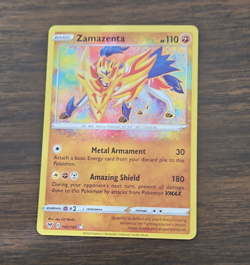 Pokemon TCG Zamazenta 102/185 Vivid Voltage Amazing Rare Holo 2020 110 HP - Image 1