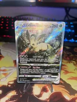 Leafeon VSTAR Crown Zenith Galarian Gallery Ultra Rare Card GG35/GG70 - Image 1