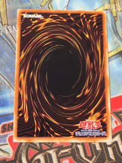 A NM The Thing That Hides in Mud Japanese YuGiOh OCG Series 1 Vol 5 1999 - Image 2