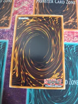 Yu-Gi-Oh! Michael, the Arch-Lightsworn SDLI-EN036 Ultra Rare 1st Edition NM e5/ - Image 3