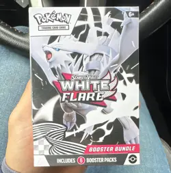 Pokemon Pokemon TCG Scarlet & Violet: White Flare Booster Bundle - Image 1