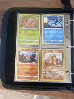 Pokemon Pikachu Eevee Zip Trading Card Binder Case + 50 Mixed Cards - Image 3