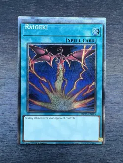 YuGiOh! Raigeki MP25 - Misprint Registration Error Starlight 1st Ed Near Mint - Image 2