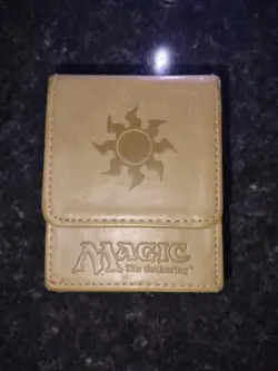 Ultra Pro White Deck Box Magnetic Flip 3rd Generation Vintage MTG Magic - Image 1