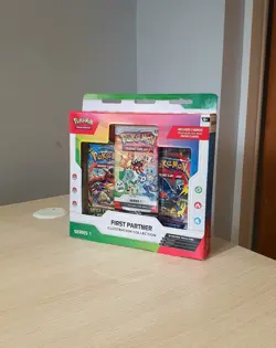 Pokemon TCG: First Partner Illustration Collection Series 1 box - MINT - Image 3