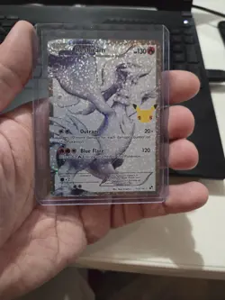Reshiram 113/114 Pokemon 25th Celebrations Classic Collection Holo NM - Image 1