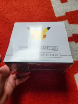 Pokemon TCG Celebrations Elite Trainer Box ETB 25th Anniversary 2021 Sealed! Dam - Image 4