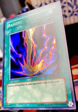 MINT+++ 🔥 2002 Raigeki Legend of Blue Eyes White Dragon Super Rare LOB-053 - Image 3