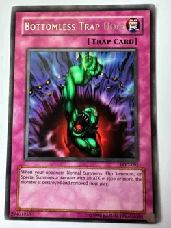 Yugioh Bottomless Trap Hole LOD-092 Rare Good Condition - Image 1