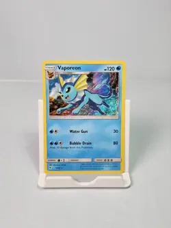 Vaporeon 18/68 Holo Rare S&M Hidden Fates Pokemon 2019 - Image 1