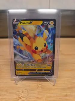 Pikachu V SWSH285 Holo Promo Sword & Shield Promo Pokemon NM/M - Image 1