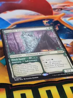 C4524 MAGIC MTG WILDS OF ELDRAINE BRAMBLE FAMILIAR SHOWCASE #0283 NM RARE - Image 2