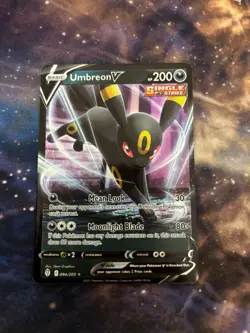 Umbreon V 094/203 SWSH07: Evolving Skies Holo Card NM - Image 1