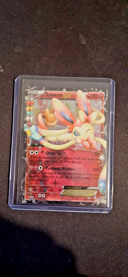 Pokemon Sylveon EX RC21/RC32 Generations Radiant Collection Full Art Holo LP - Image 2