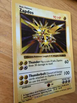 Wizards of the Coast Zapdos 16/102 Base Set Holo Rare Unlimited 1999 90 HP - Image 4