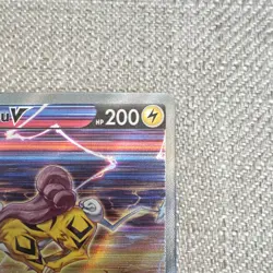 Raikou V GG41/GG70 Crown Zenith Galarian Gallery Full Art Holo EN - Image 3