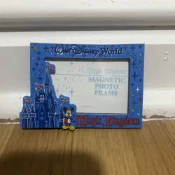 Rare Walt Disney World Magic Kingdom Picture Frame 3x4in Disney Castle Magnet - Image 4