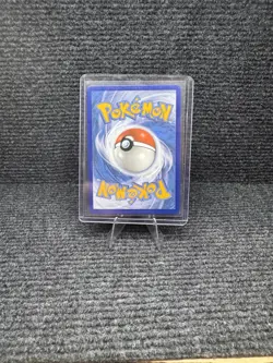 Pokemon TCG Mew V 113/264 Sword & Shield Fusion Strike Ultra Rare Holo Card NM - Image 2