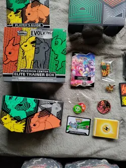 Pokemon Center Elite Trainer Box Umbreon Leafeon ETB OPENED NO PACKS - Image 4