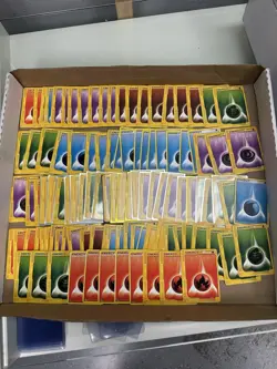 Over 100 ereader energies from expedition and more NM-DMG Vintage pokemon cards - Image 1