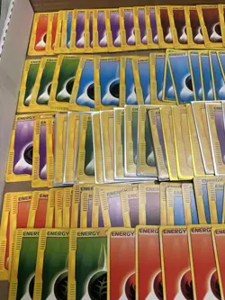 Over 100 ereader energies from expedition and more NM-DMG Vintage pokemon cards - Image 2
