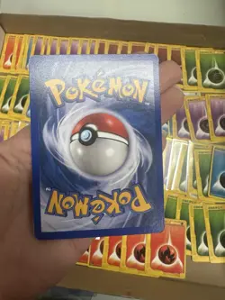 Over 100 ereader energies from expedition and more NM-DMG Vintage pokemon cards - Image 5