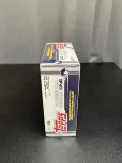 2025 TOPPS SERIES 1 MLB BASEBALL MEGA BOX BRAND NEW FACTORY SEALED (224 cards) - Image 5