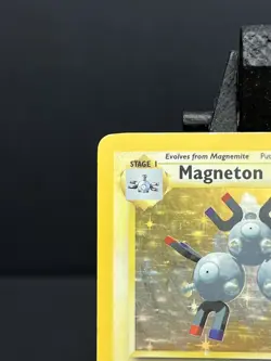 Pokemon Magneton Card 9/102 Base Set Holo Rare Vintage 1999 WOTC MP - Image 2