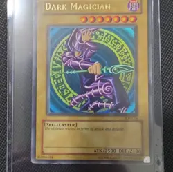 Konami Yu-Gi-Oh! Dark Magician SDY-006 Starter Deck: Yugi Ultra Rare Holo - Image 1