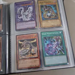 MINT 1996 Yu-Gi-Oh! Vintage Binder + 100 Card Collection - Yugi & Dark Magician - Image 4