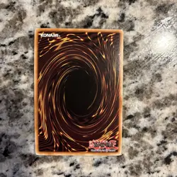 Konami Yu-Gi-Oh! Blue-Eyes White Dragon LOB-EN001 Ultra Rare Holo Unlimited - Image 5