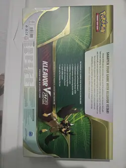 Pokemon TCG - Kleavor VSTAR Premium Collection - Image 2