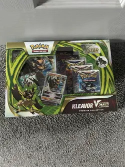 Pokemon TCG Kleavor Vstar Premium Collection Box Fusion Strike NEW/SEALED - Image 1