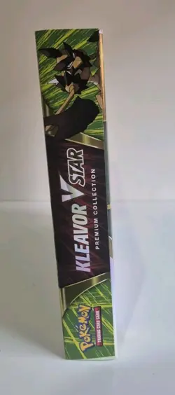 Pokemon TCG - Kleavor VSTAR Premium Collection New Factory Sealed 6 Boosters - Image 4
