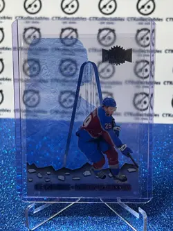 2021-22 SKYBOX METAL NATHAN MACKINNON # IC-5 ICE CARVINGS AVALANCHE HOCKEY CARD - Image 1