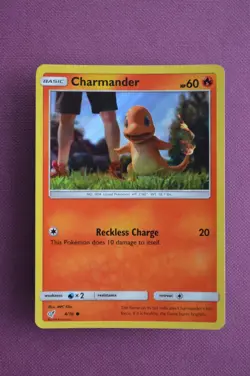Charmander 4/18 (Holo Common) card, Pokemon TCG Detective Pikachu - Image 1