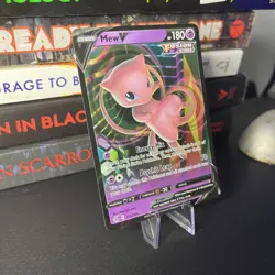 Mew v Fusion Strike Holo Card 113/264 Near Mint Condition - Image 2