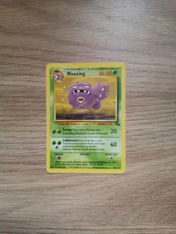 Pokemon TCG Weezing Fossil, Card 45/62, Regular Unlimited - Image 1